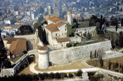 Brescia - castello "il Falco d'Italia"
